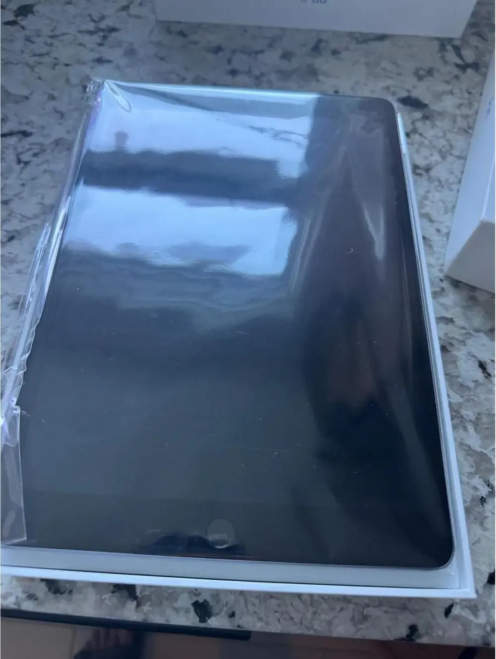 Apple iPad (9th Generation) A2604 64 GB, Wi-Fi + 4G, 10.2